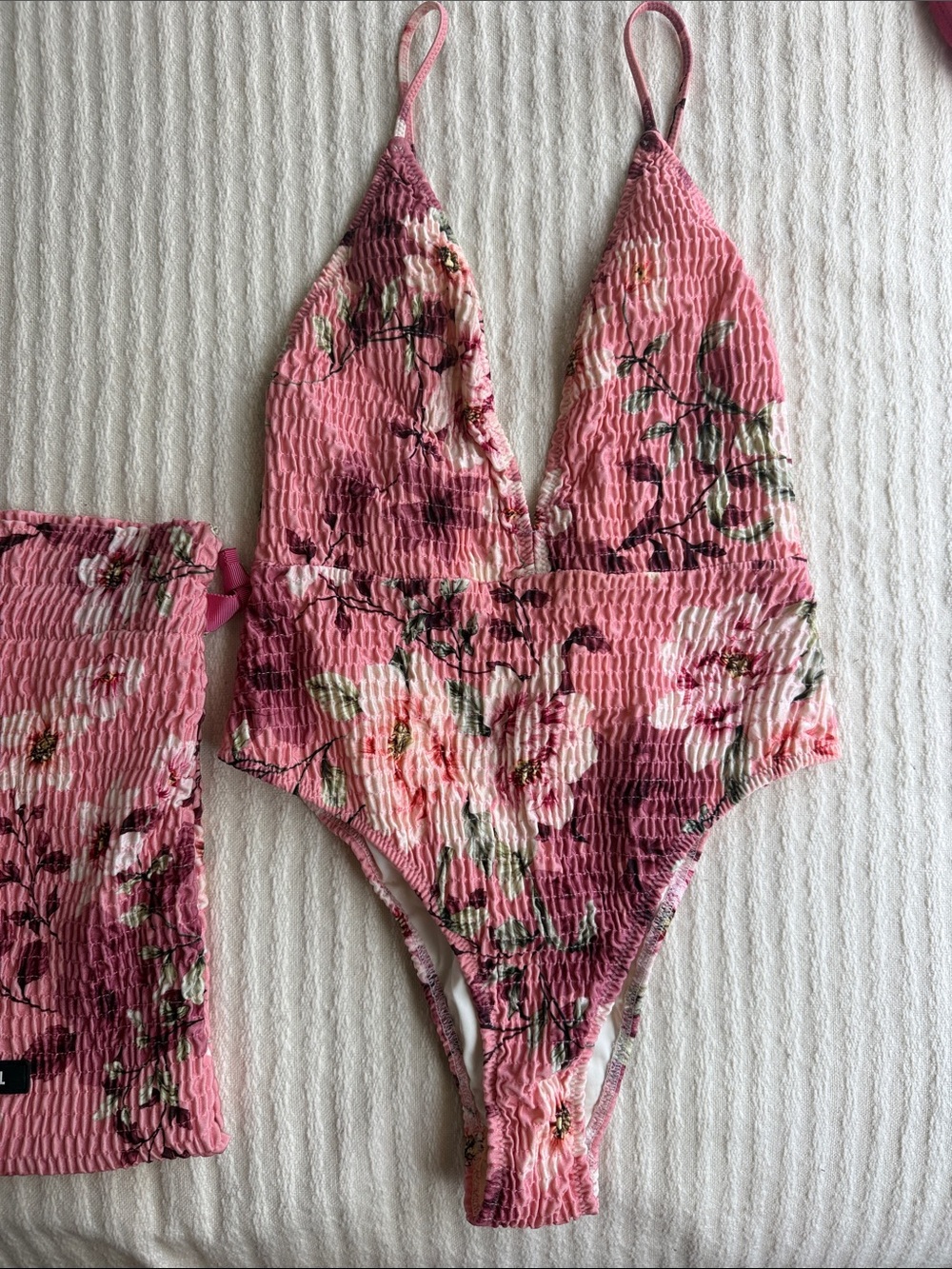 triangl gorgeous swimwear Pink Floral One-Piece Swimsuit (S) - with bag!